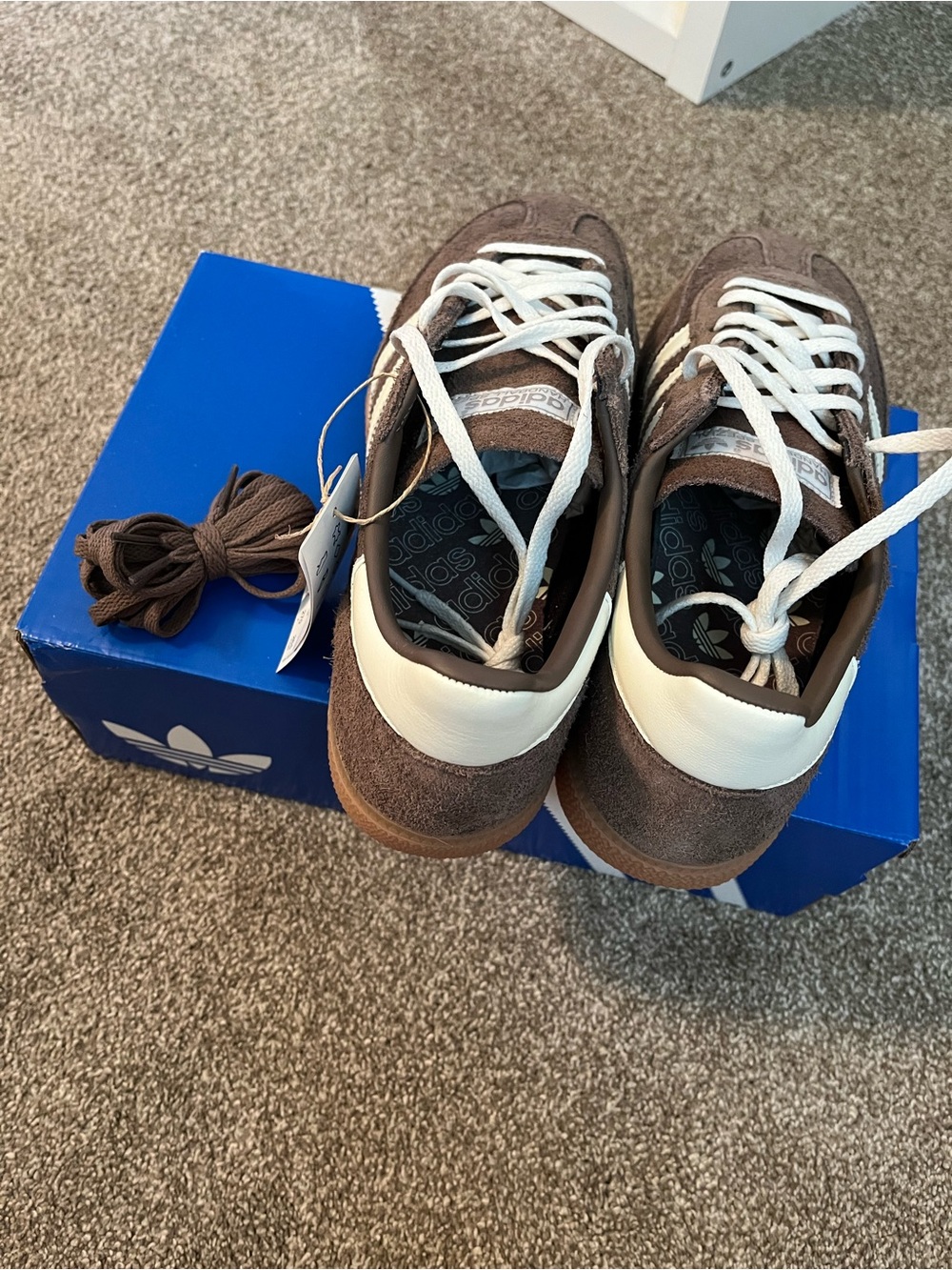 Adidas Handball Spezial Original Suede Sneakers - Gum Sole Brown & White - Picture 5 of 16